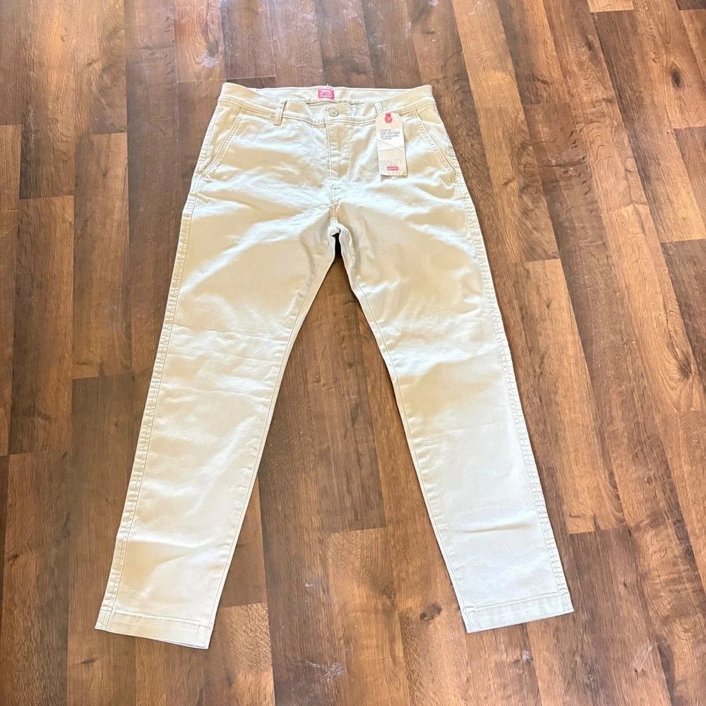 Levis Mens XX Chino Standard Taper Stretch Khaki Pants 32x30 85226-0069 NWT $69